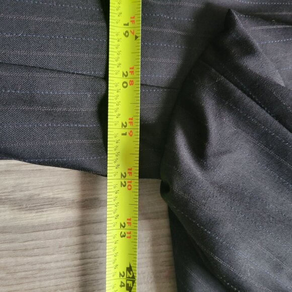 Calvin Klein Mens Wool Single-Breasted Suit Jacket Size 42S Black Pinstripe - Picture 10 of 10